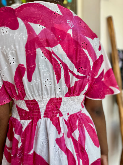 💖 Robe Sophie fleurs fuchsia – Bohème & lumineuse