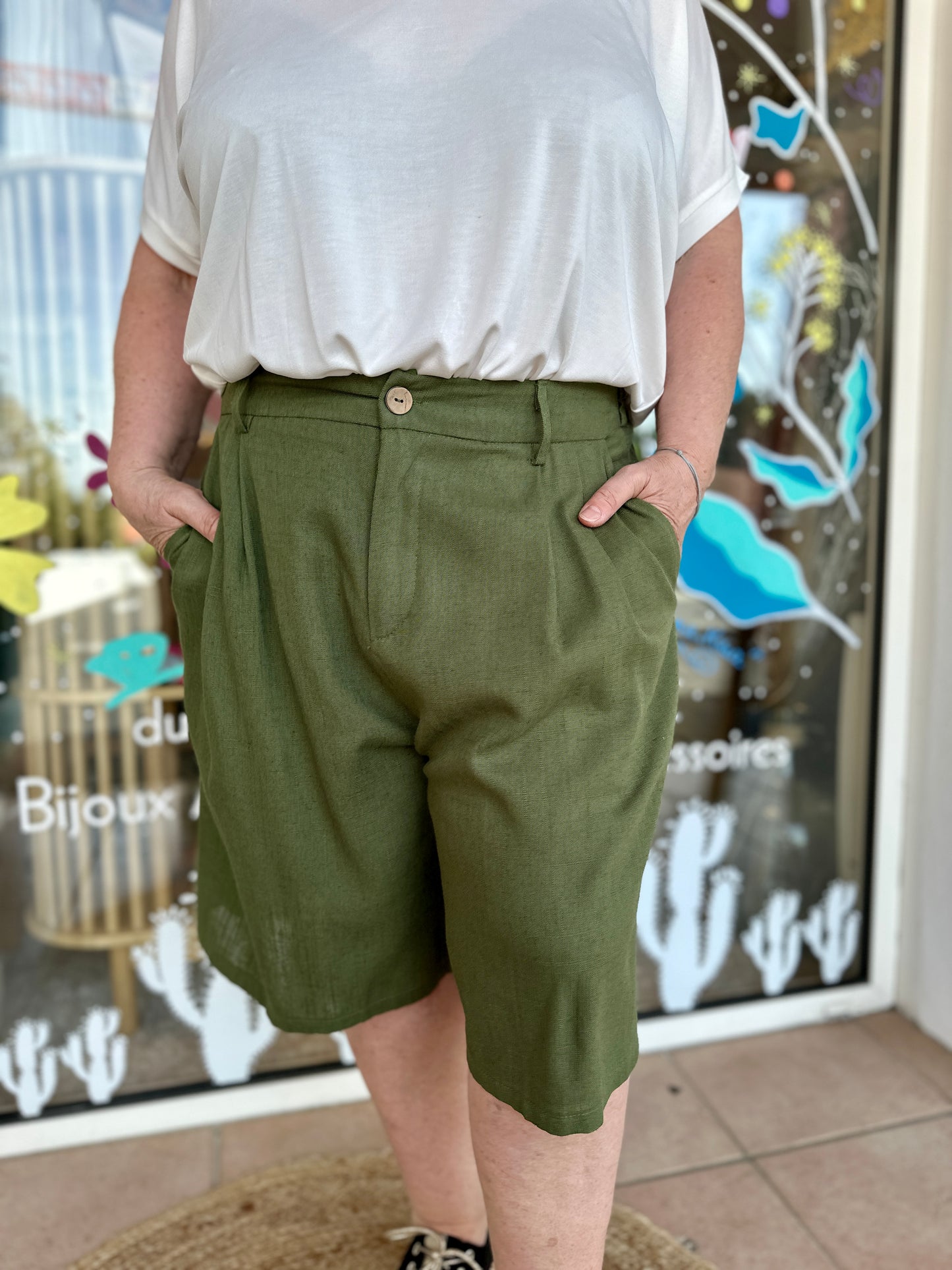 Bermuda Paulina –  Lin kaki