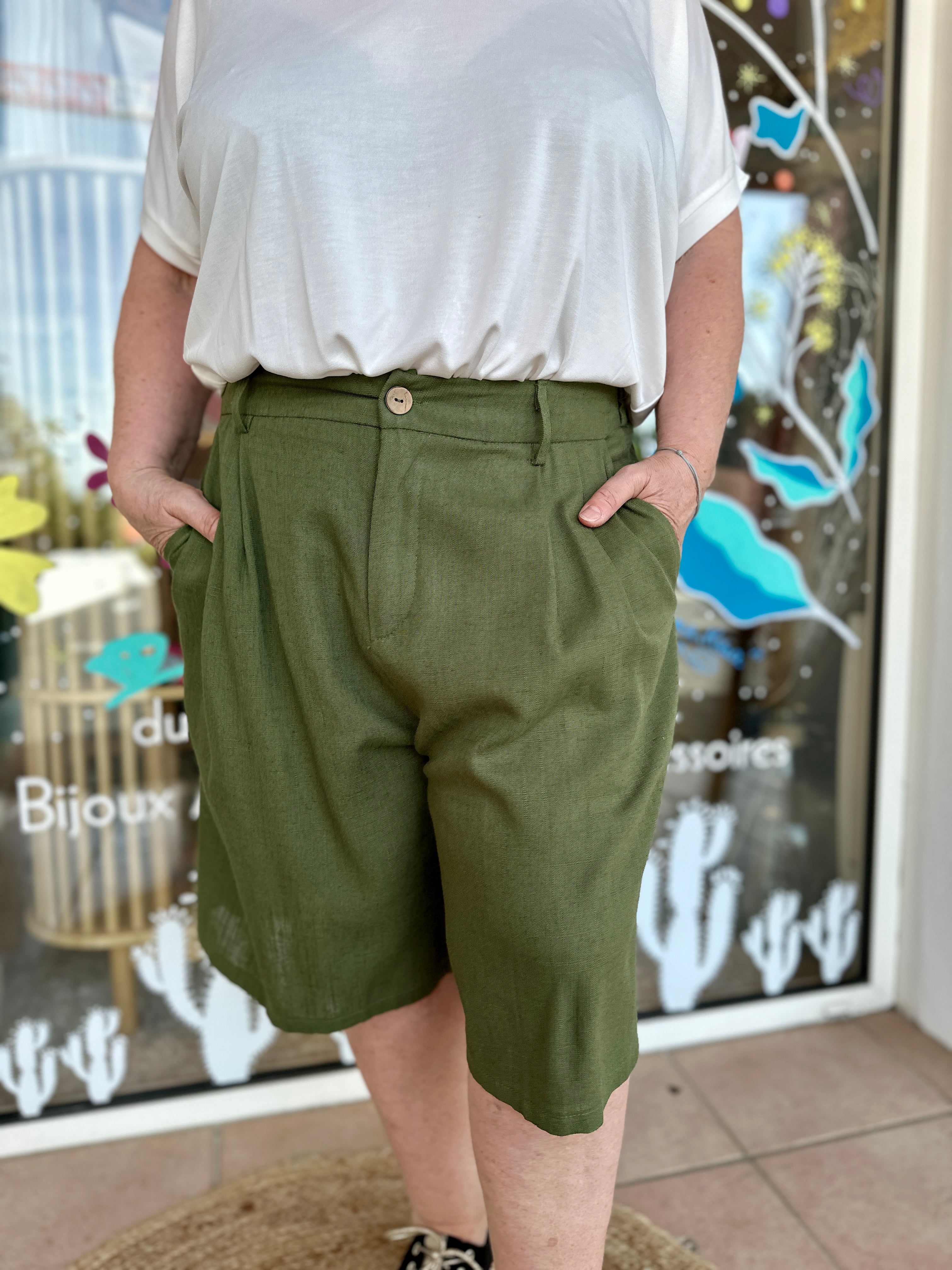 Bermuda Paulina –  Lin kaki