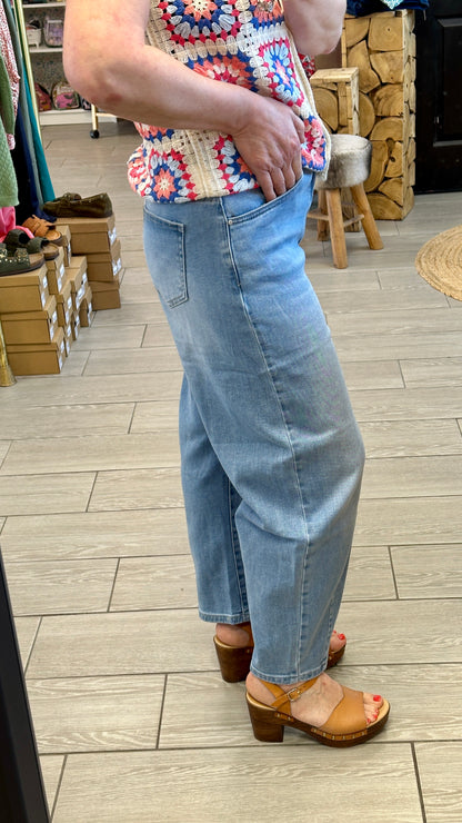 💙 Jean Livia bleu – Coupe barrel cropped moderne