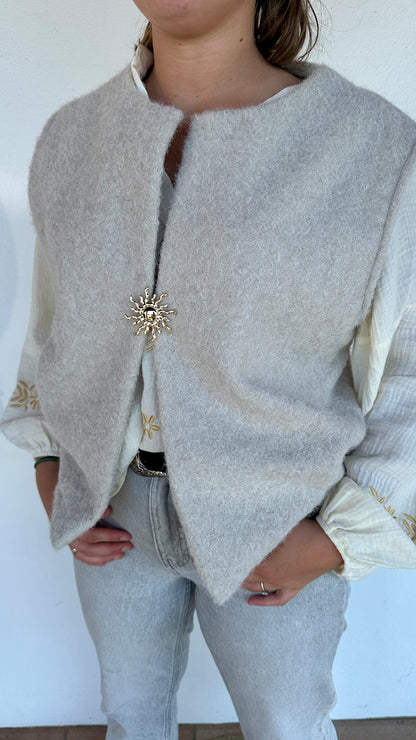 🧥 Gilet Sans Manches Sherpa avec Broche