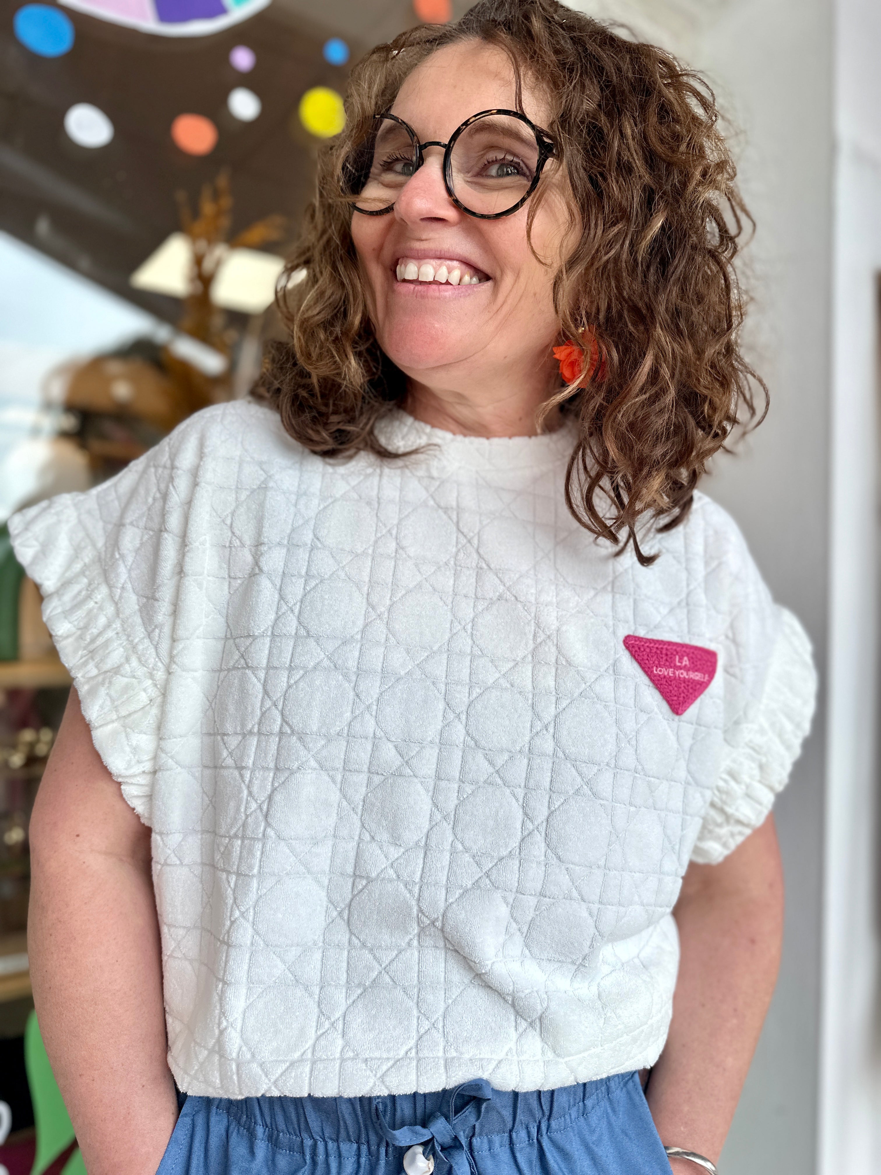 🤍 Tee-shirt Mirella – Douceur & détails féminins by Adoré Paris