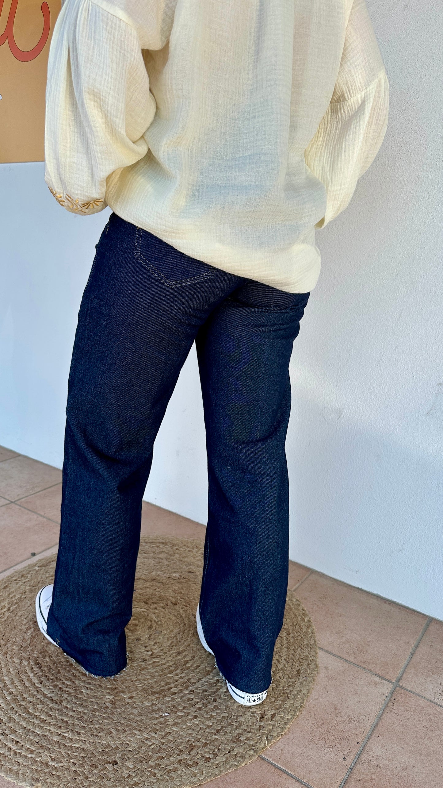 Ddu jean flare brut, ourlet propre et tombé parfait - Abana Boutique 64250