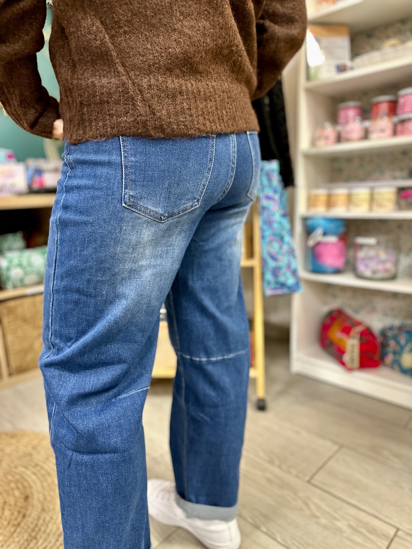 Jean confortable coupe arrondie pour femme ronde - Abana 64310