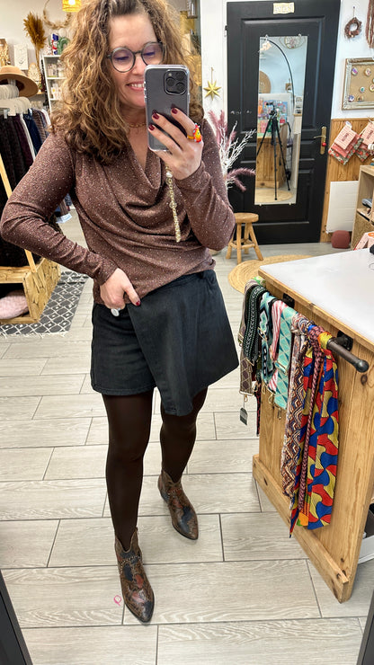 Jupe-short Léonie noire avec rabat devant – taille lisse et élastique au dos - Abana 64480