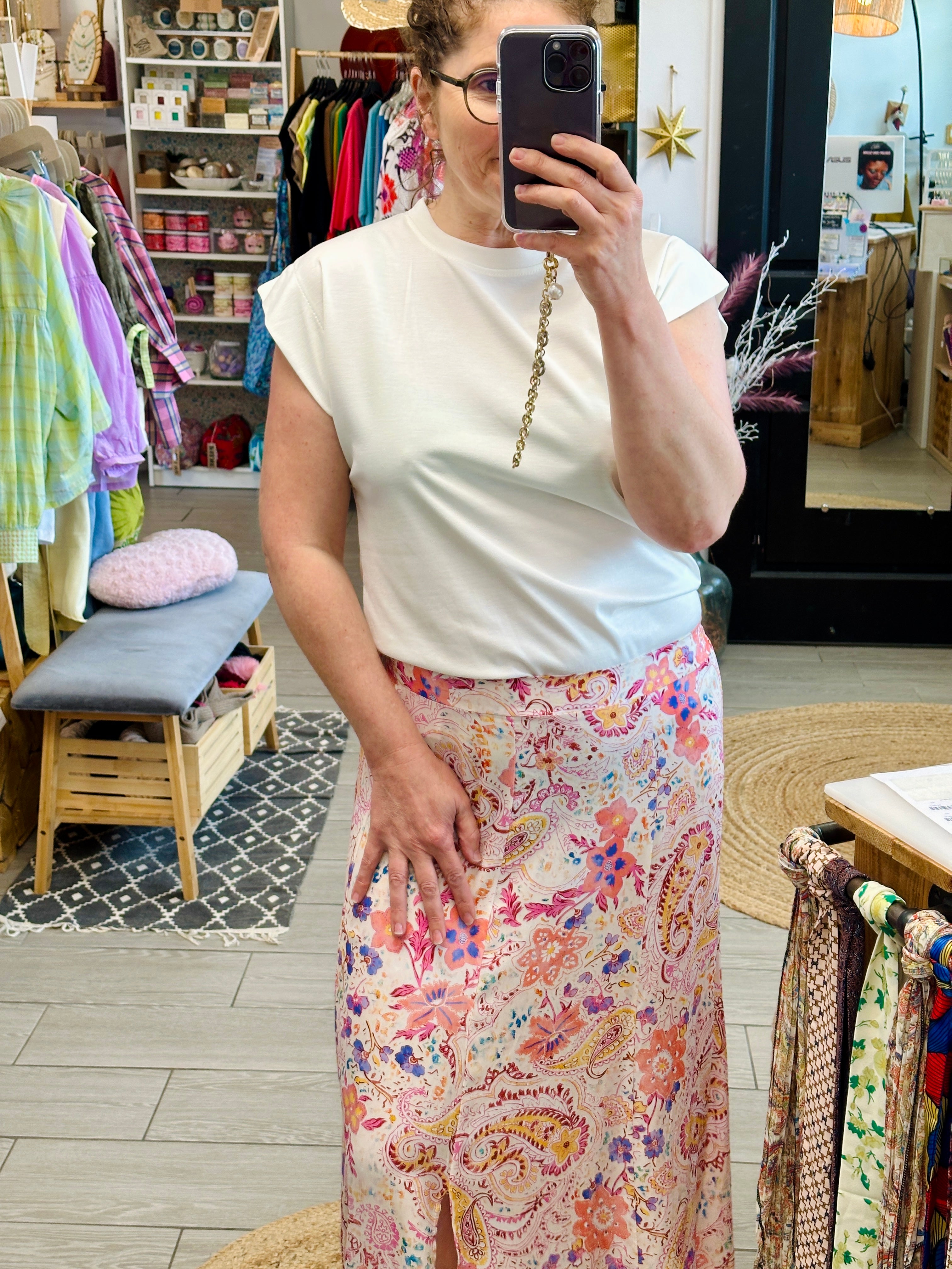 Jupe bohème chic multicolore vendue à Abana, prêt-à-porter féminin Ustaritz
