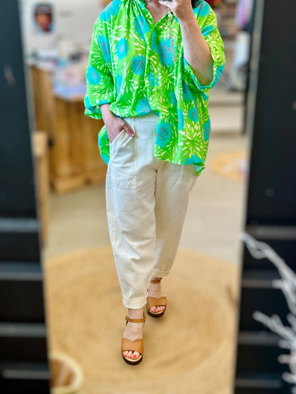 Pantalon crème Tequila de Banditas, disponible chez Abana au Pays Basque, tissu texturé et coupe confortable parfaite pour un look bohème chic