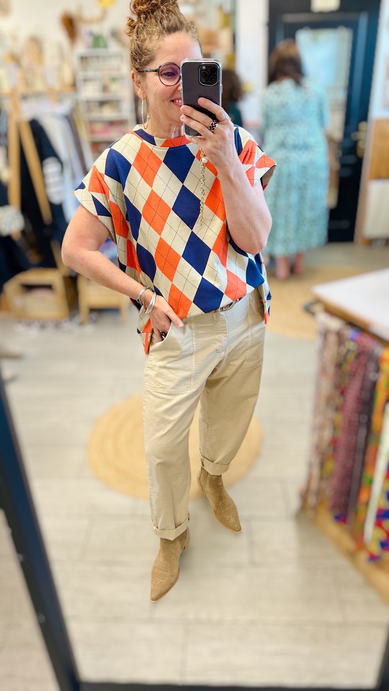 Look stylé avec pull graphique losange - Abana Boutique 64250