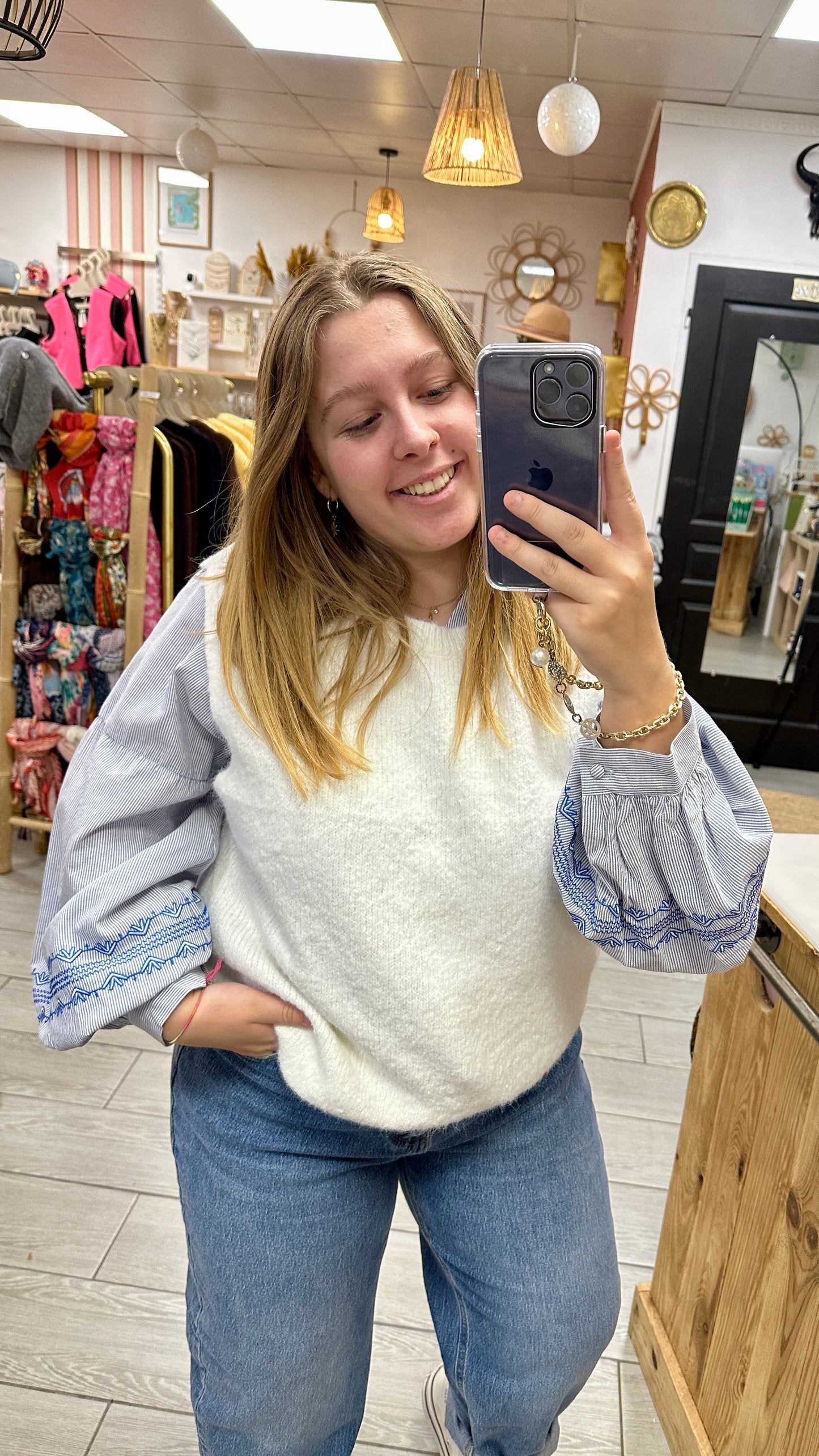 pull bleu clair sans manches farfalla strasbourg