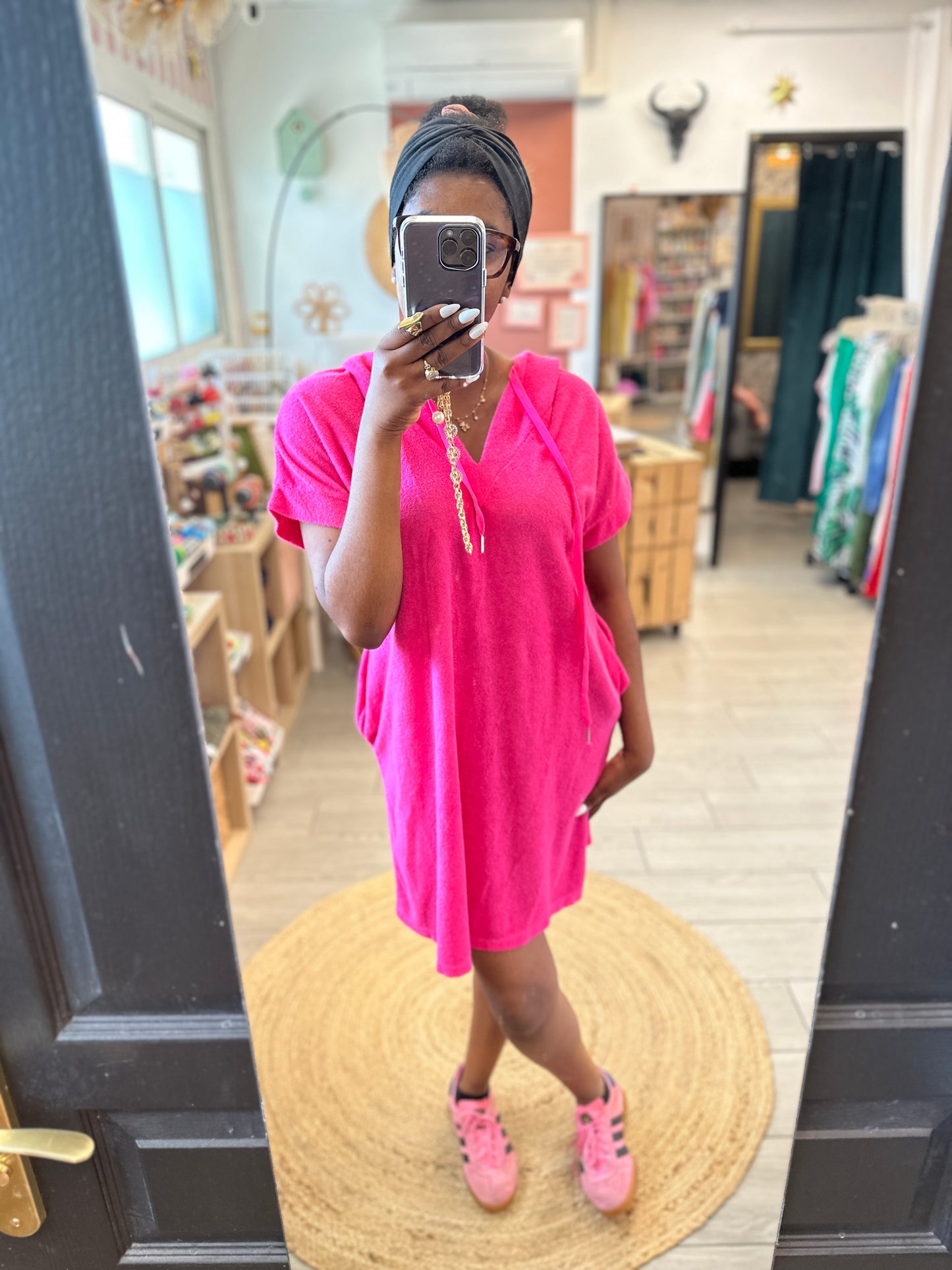 robe en éponge rose mi longue parfait pour l'été confort et tendance in april 