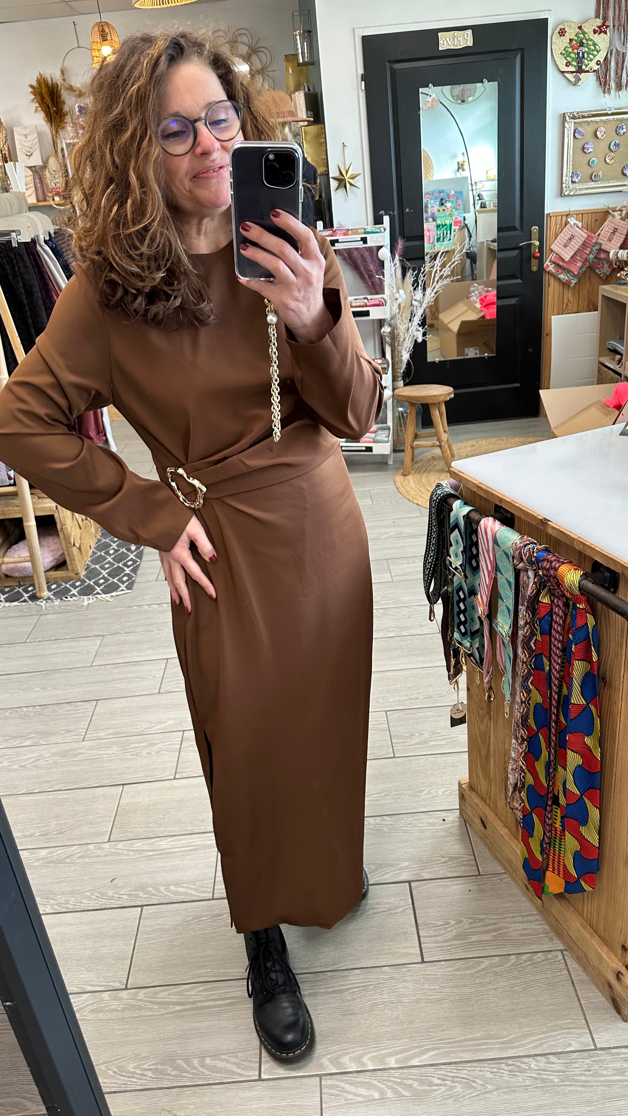 Robe longue chocolat femme coupe flatteuse - Abana 64250