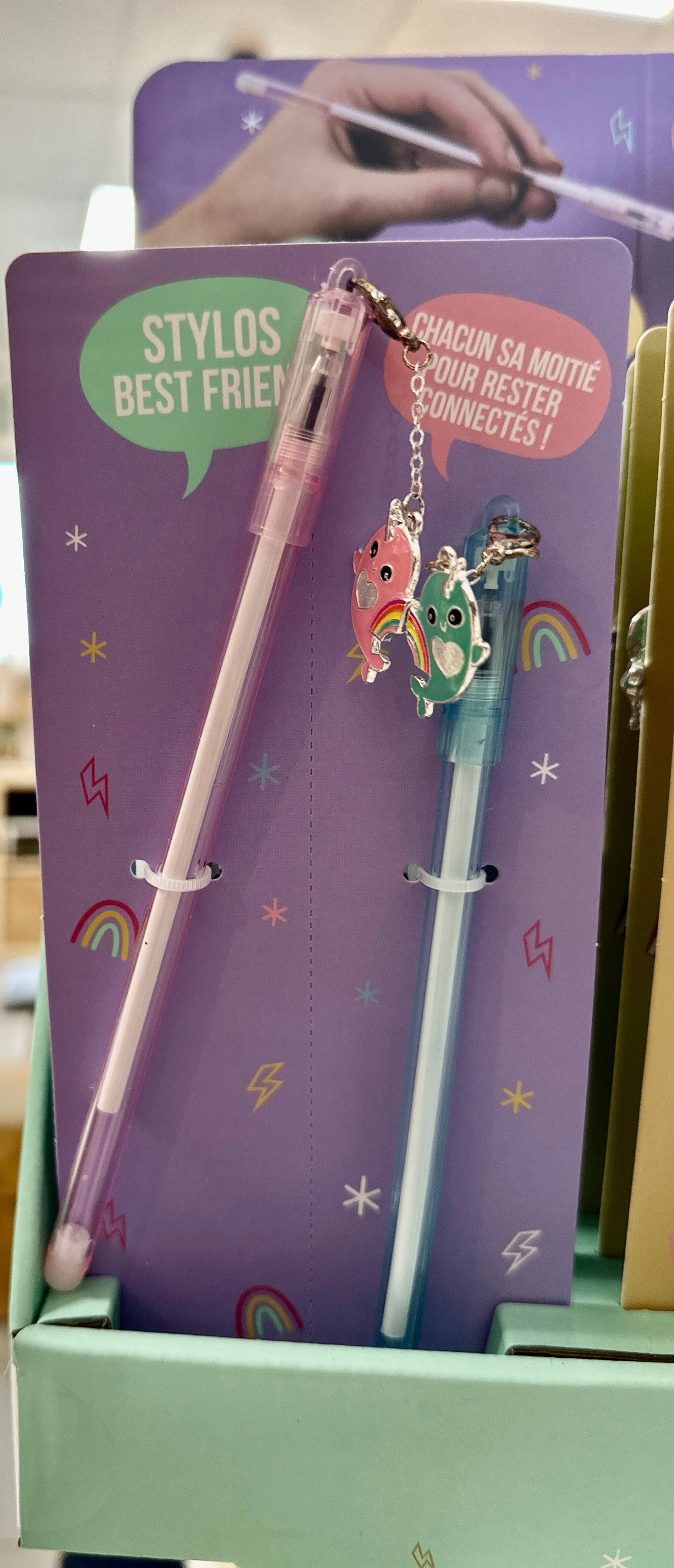 Duo de stylos best friend en violet et bleu pastel avec charms - Abana 64240
