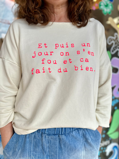 sweat coton ecru  femme oversize message fun paris lyon banditas