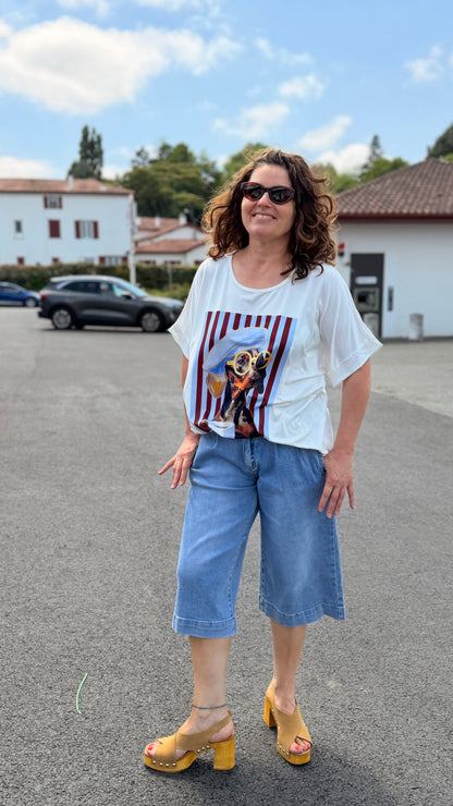 look avec le teeshirt blanc teckel a rayure avec le bermudas louison pour femme bleu dodo collection april vintage brest saint malo