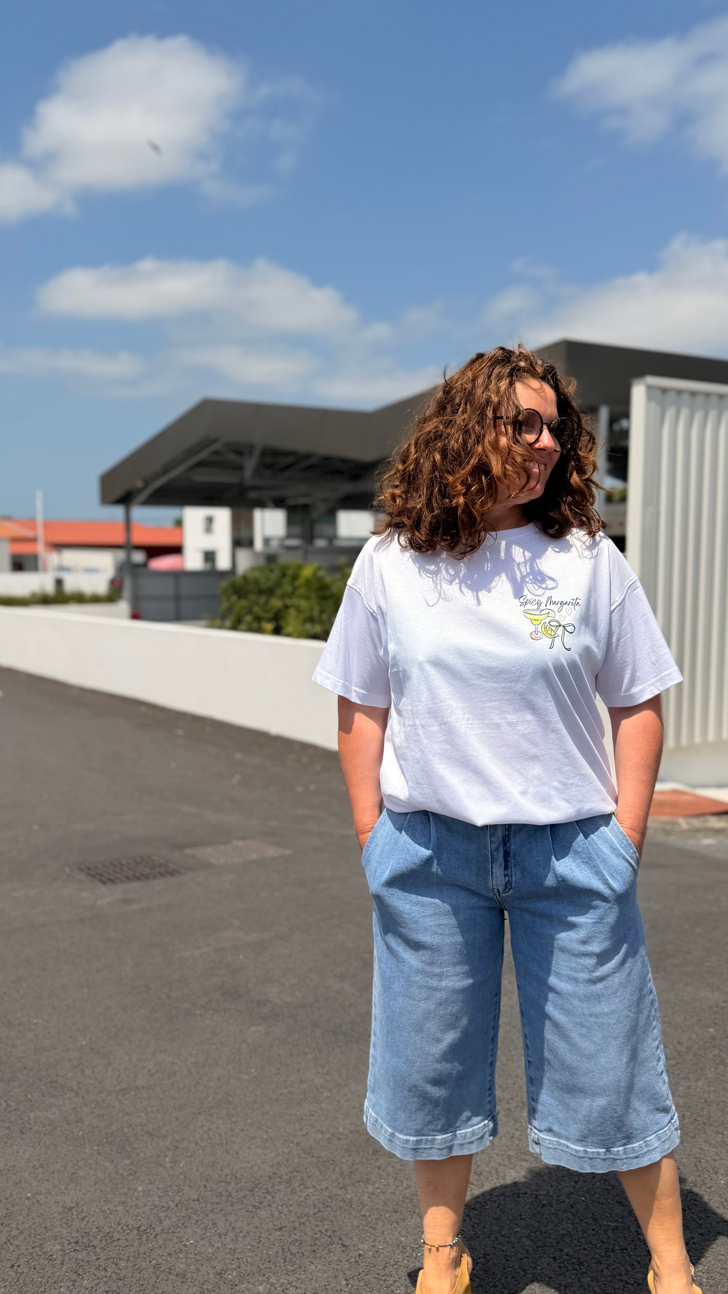 tesshirt blanc margarita avec bermudas en jean bleu pour femme isla bonita adoreparis tours amiens poitiers strasbourg