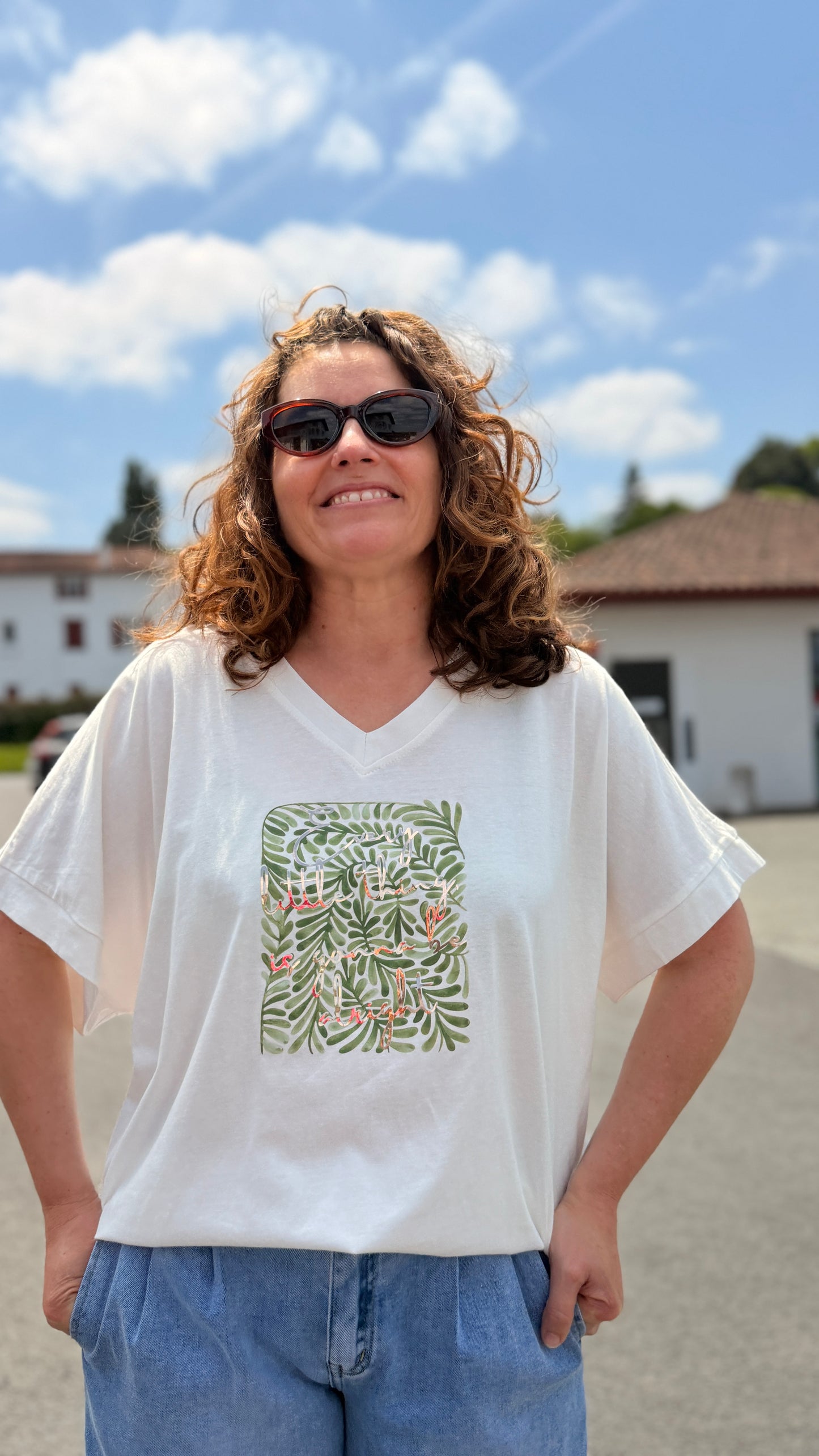 teeshirt ottawa blanc feuille verte col en coton fluide doux banditas from marseille nimes nantes caen 