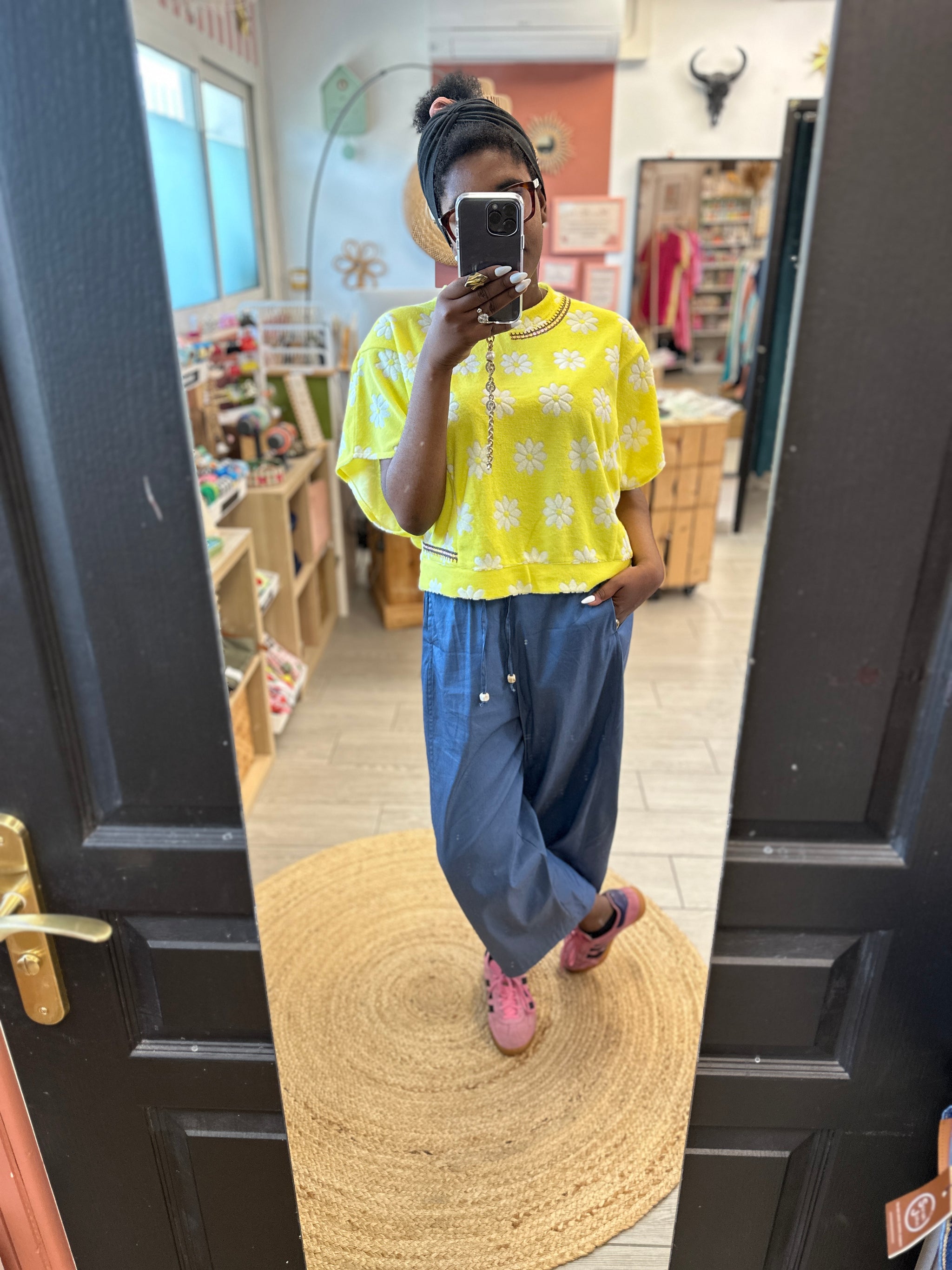 llok avec le teeshirt adelio en eponge fleuri jaune et broderie adoré paris johanna paris brive la gaillarde toulon