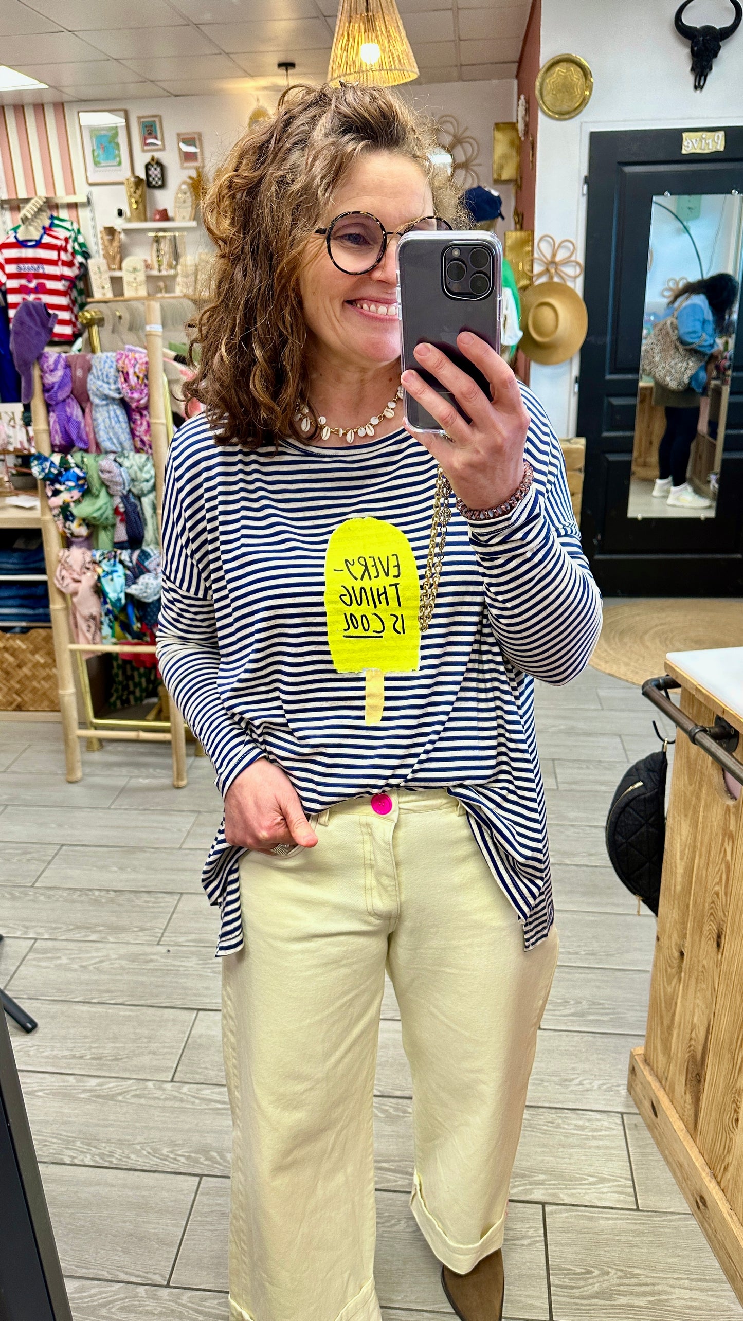 teeshirt beirut a rayure bleumarine blanc fataisie grace jaune avec ecriture boheme banditas april vintage la rochelle