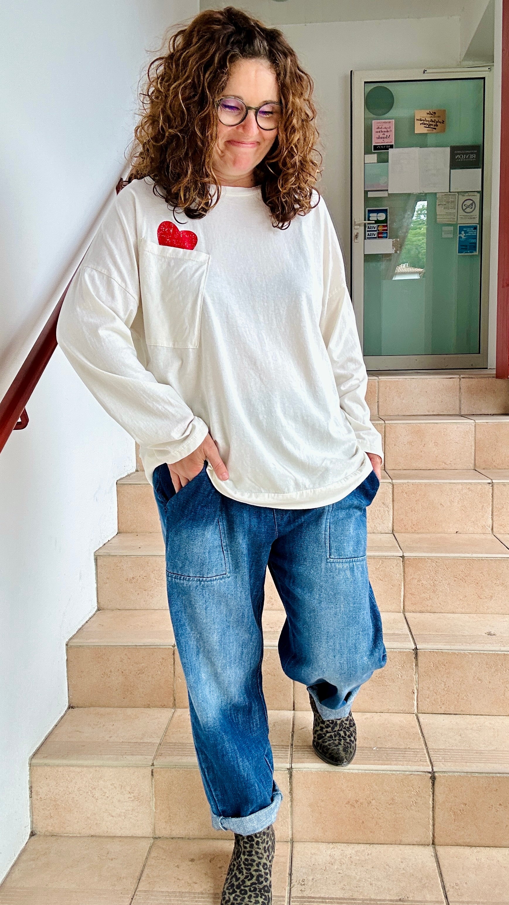 T-shirt blanc manches longues cœur rouge mode femme – Abana Ustaritz 64480