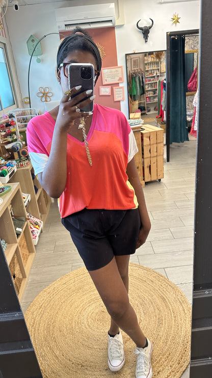 look avec le tshirt raja coloré et short noir lokk simple confort et coloré adore paris maelle c melodie nice cannes