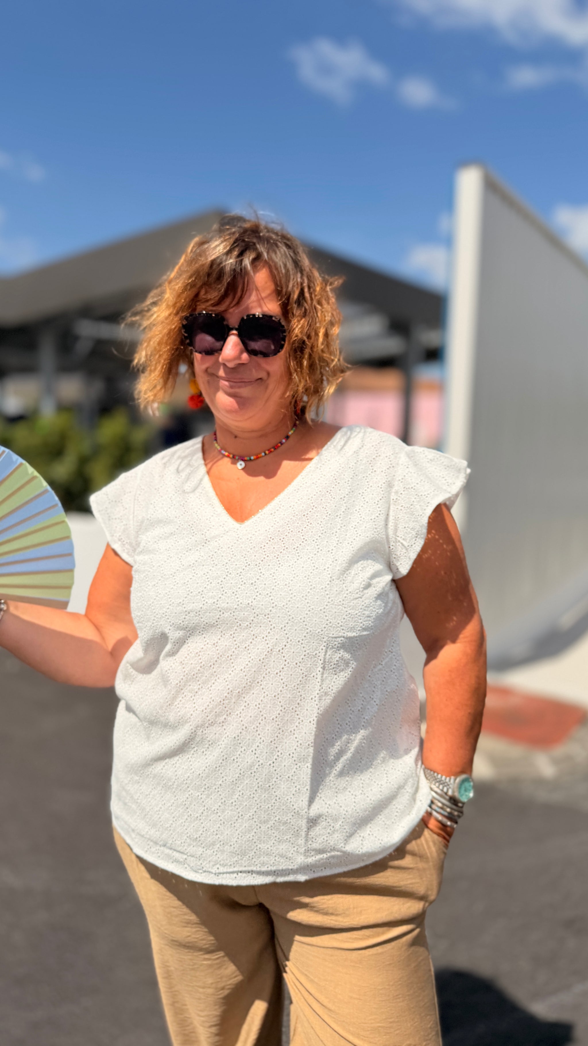 haut blanc grande taille du l au 4xl col v et manches a volants mode femme adore paris isla bonita rennes nantes angers