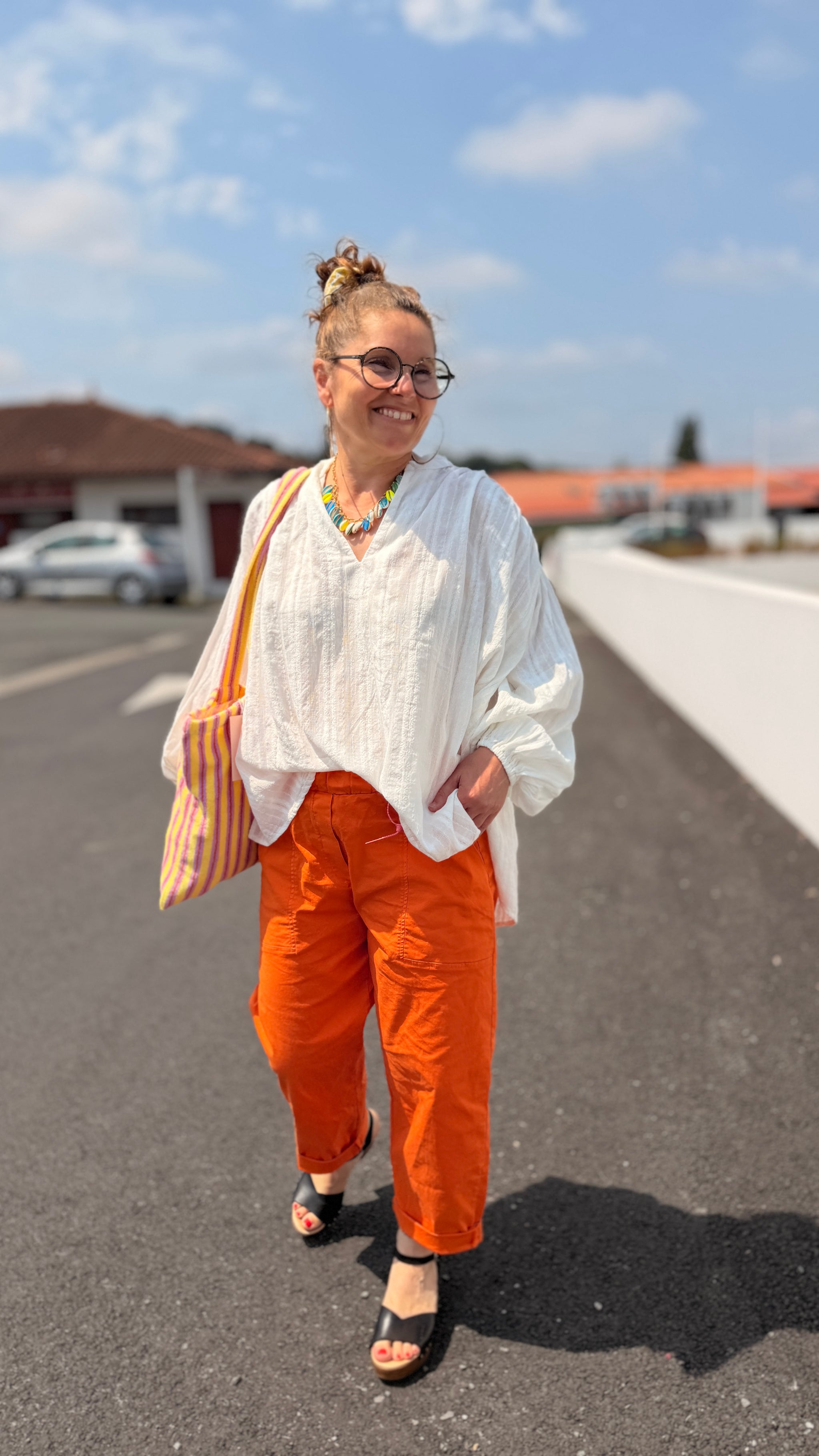 look avec la tunique flegrei et le pantalon valkyrie orange fluide leger tours le mans poitiers