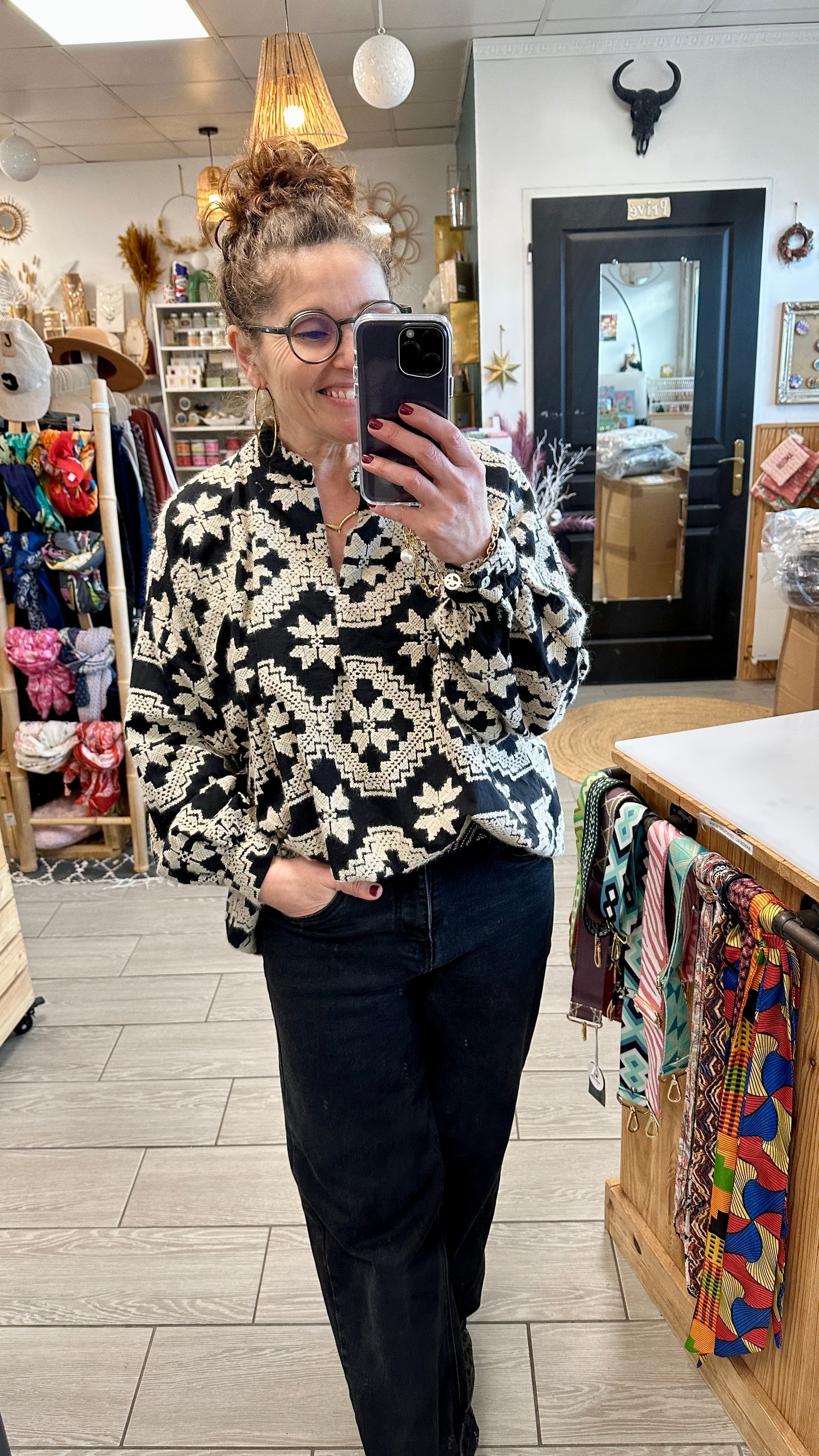 Tunique noire et blanche Banditas grande taille oversize - Abana 64480