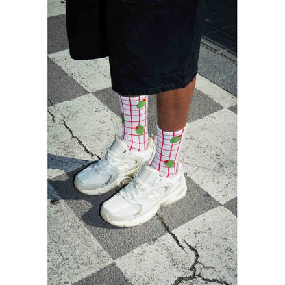 Chaussettes Olivia – L’apéro s’invite jusque dans vos looks