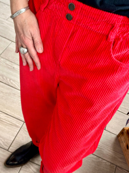 Pantalon Élise en velours côtelé rouge