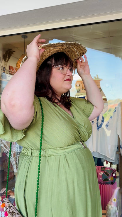 Robe Maïa – Vert olive, fluide & élégante