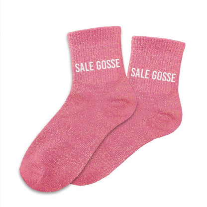 Chaussettes "Sale gosse" roses pailletées – Un clin d’œil humoristique pour celles qui adorent amuser ou provoquer